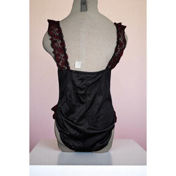 Black Satin & Red Floral Lace Bodysuit – Romantic Vintage-Lingerie (Size M) - Picture 5 of 6